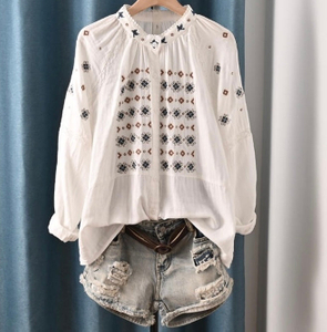 Customized Wholesale White Shirt with Embroidery