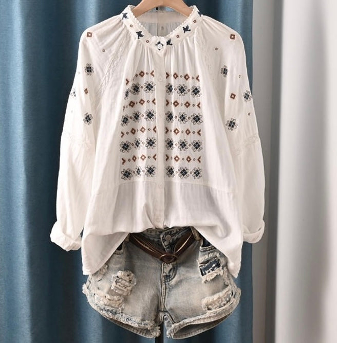 Customized Wholesale White Shirt with Embroidery
