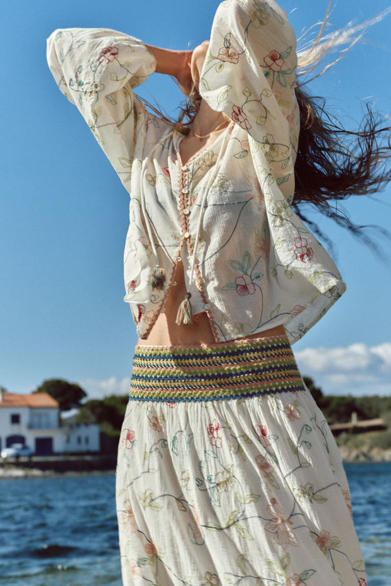 Custom Wholesale Blouse With Floral Embroidery