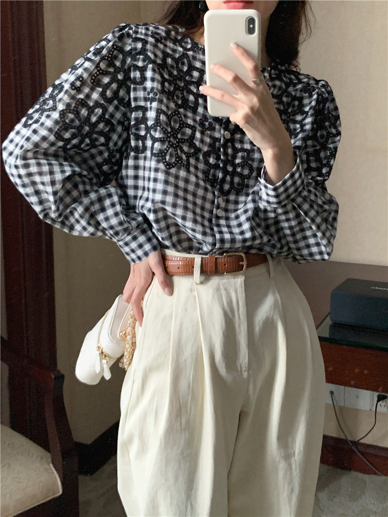 Customized Wholesale Hallow Out Flower Embroidery Shirt