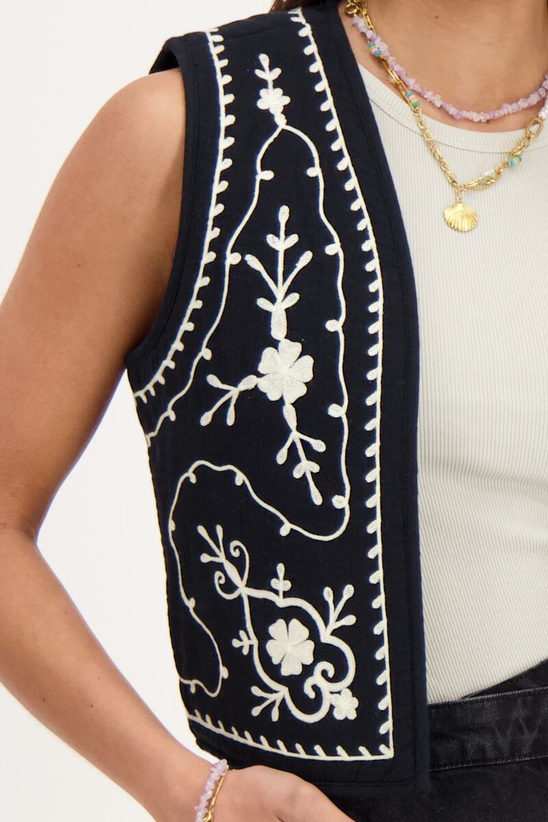 Wholesale Custom Cotton Vest with embroidery