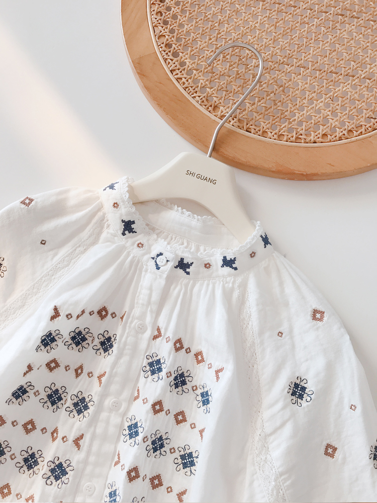 Customized Wholesale White Shirt with Embroidery