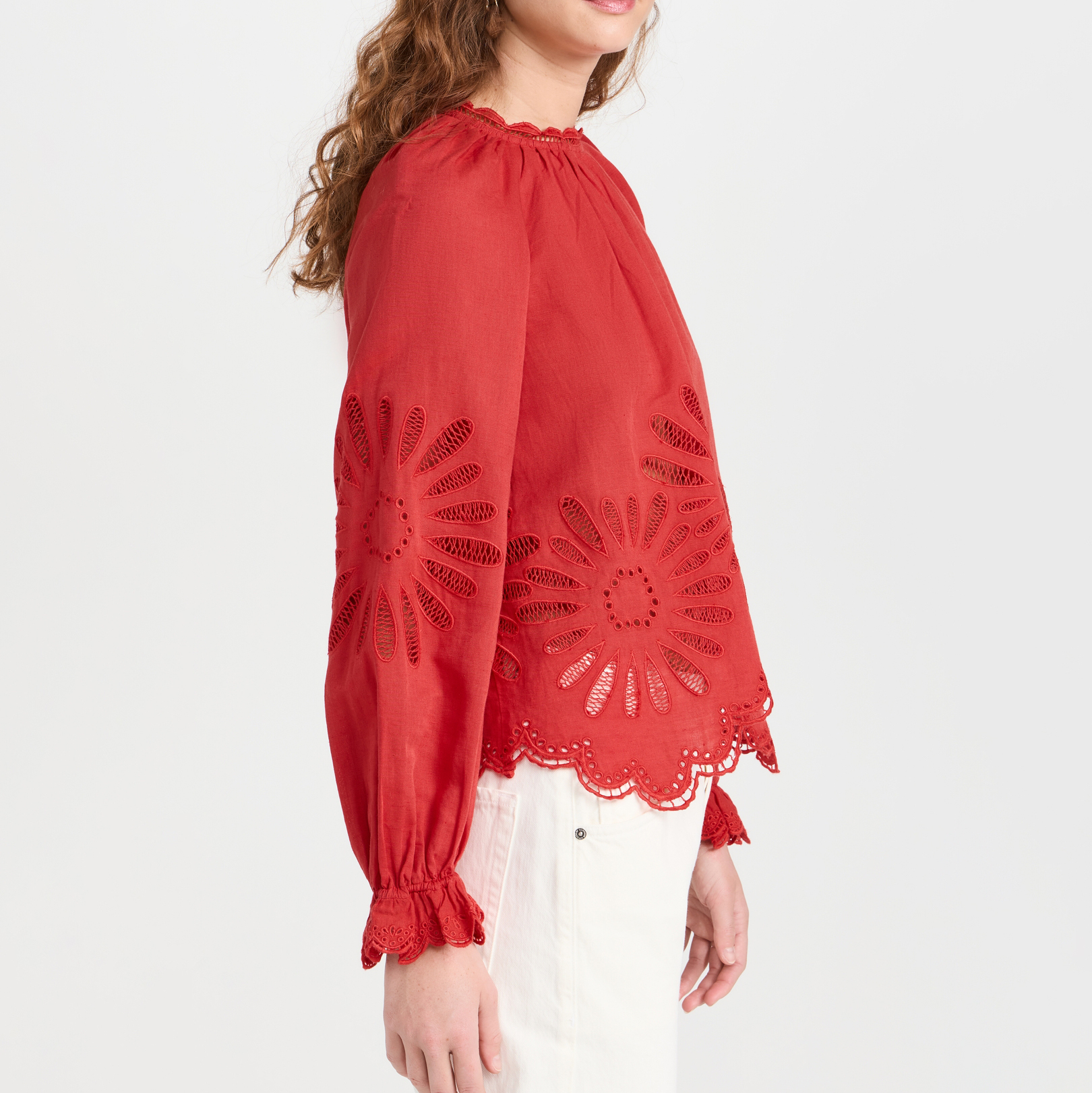 Wholesale Customized Women's Sleeves Blouse with Embroidered