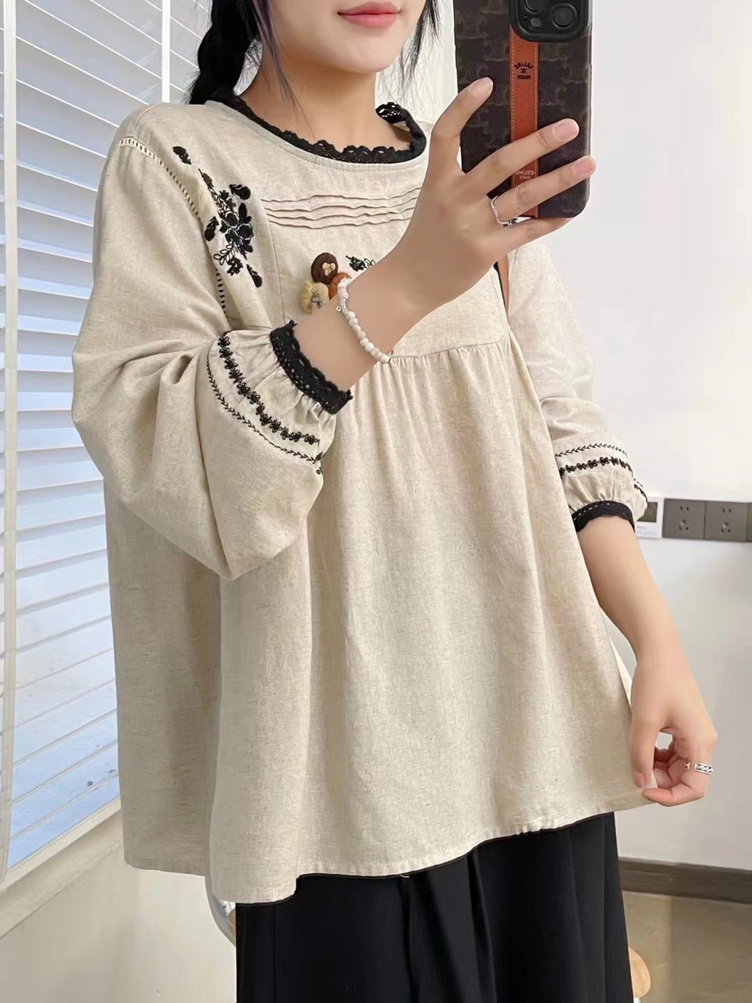 Customized Wholesale Retro Emberoidy Cotton Linen Blouse