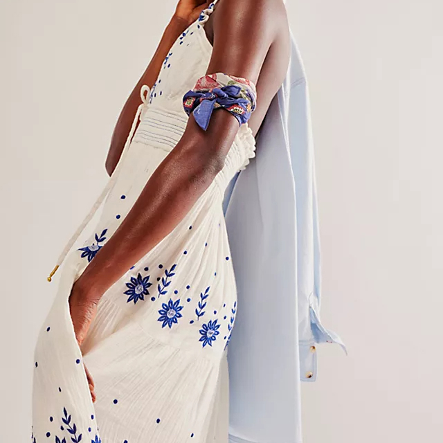 Wholesale Customized Floral Embroidery Maxi Dress