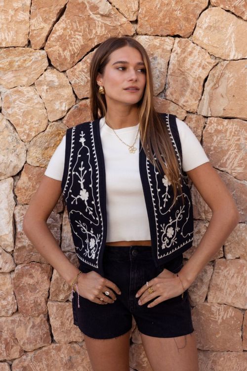 Wholesale Custom Cotton Vest with embroidery