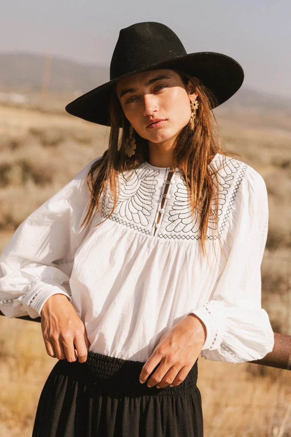 Wholesale Customized Women's Embroidery Blouse