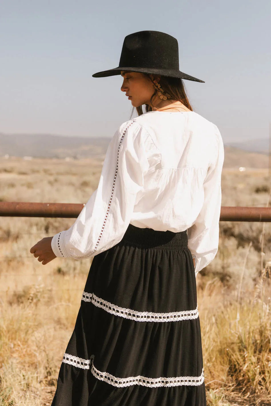 Wholesale Customized Women's Embroidery Blouse