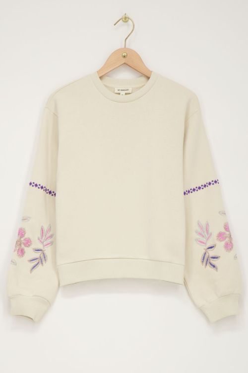 Wholesale Custom Sweatshirt with Embroidery
