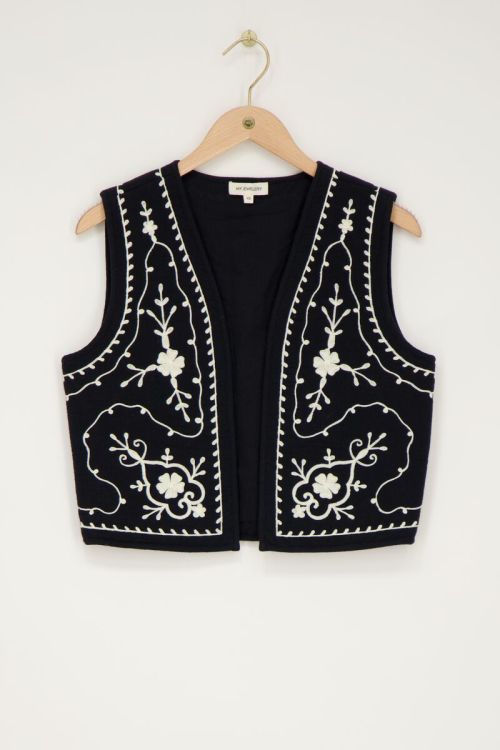Wholesale Custom Cotton Vest with embroidery